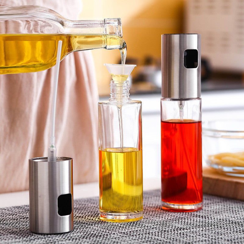 Durable and squeezable kitchen condiment bottle, perfect for dispensing ketchup, mustard, oil, sauce, and dressings with precision.