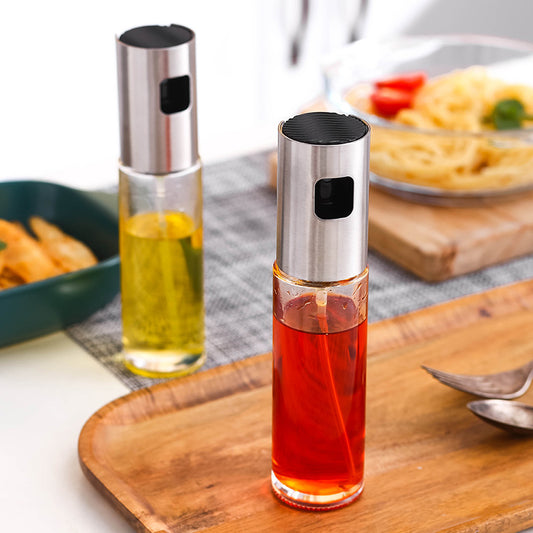 Durable and squeezable kitchen condiment bottle, perfect for dispensing ketchup, mustard, oil, sauce, and dressings with precision.